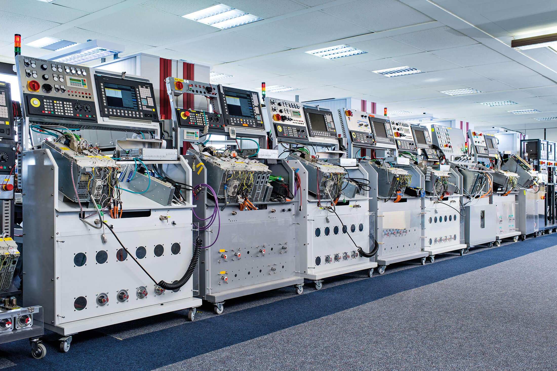 Funktions- und Lastetests - BVS Industrie-Elektronik